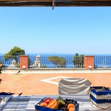 Aquamarine Relaxing Capri Suites Exteriör bild