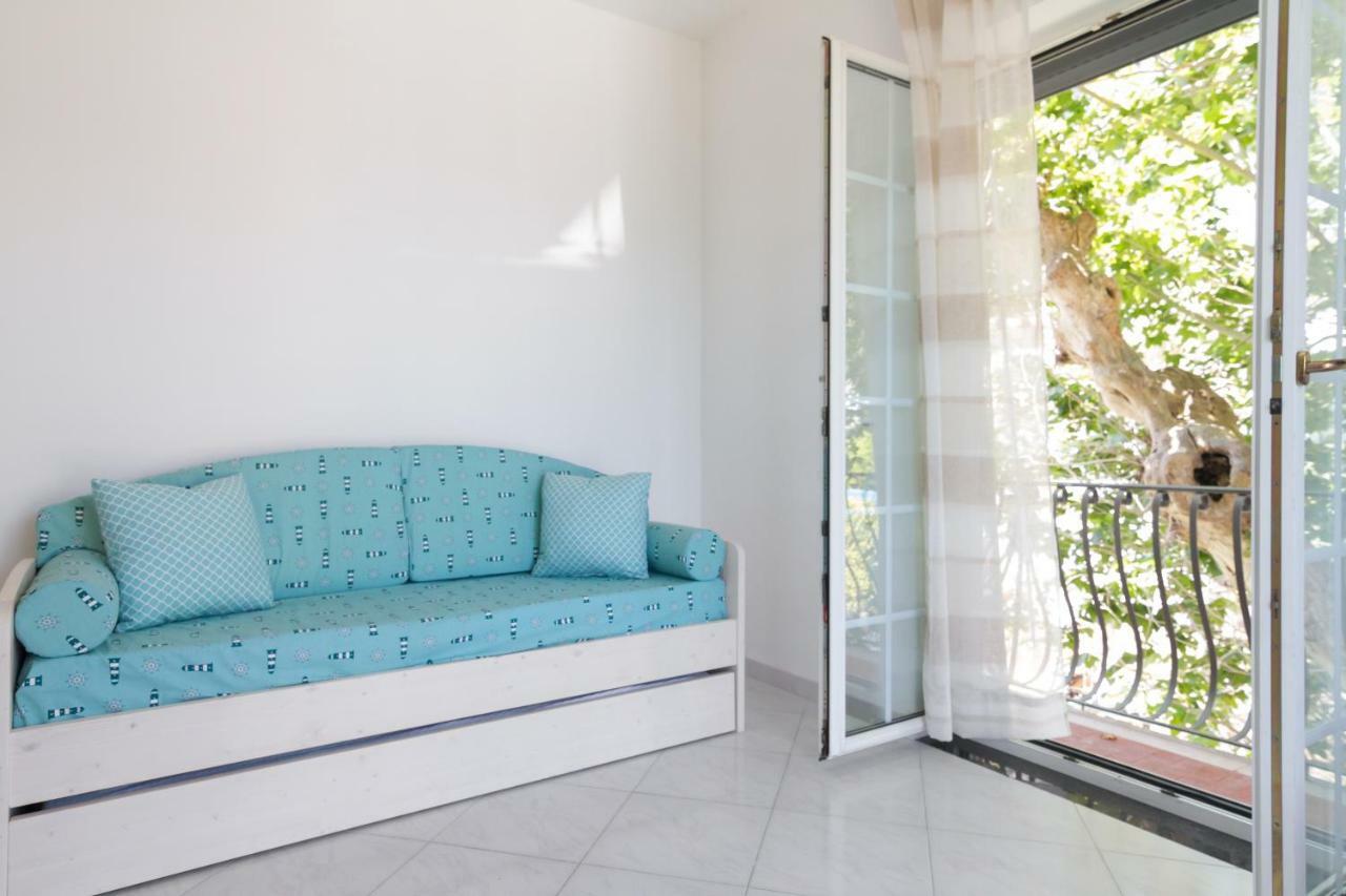 Aquamarine Relaxing Capri Suites Exteriör bild